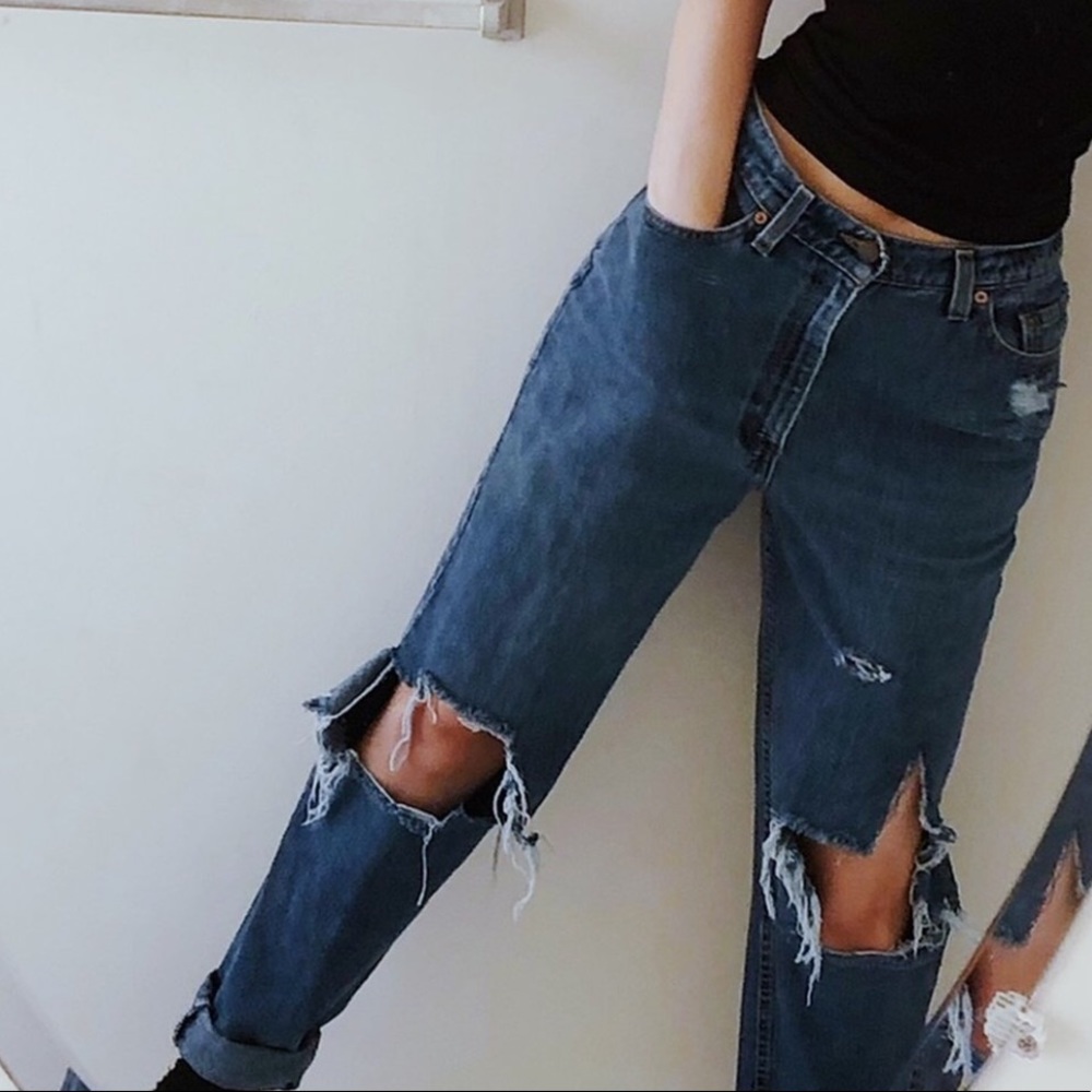 levi’s high waisted mom jeans